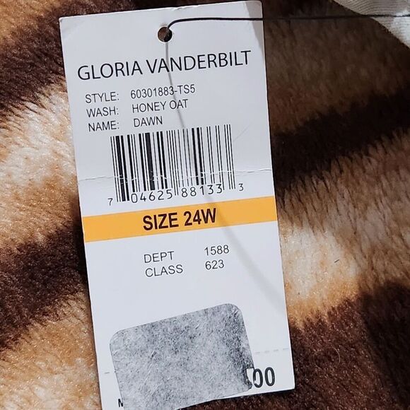 Gloria Vanderbilt Capri Shorts Size 24W Cream Color With Pockets - Picture 8 of 12